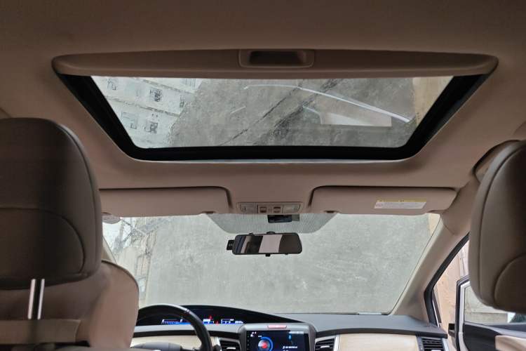 Used Honda Jade 2014 1.8L Automatic Comfort Elite Version 5 Seats