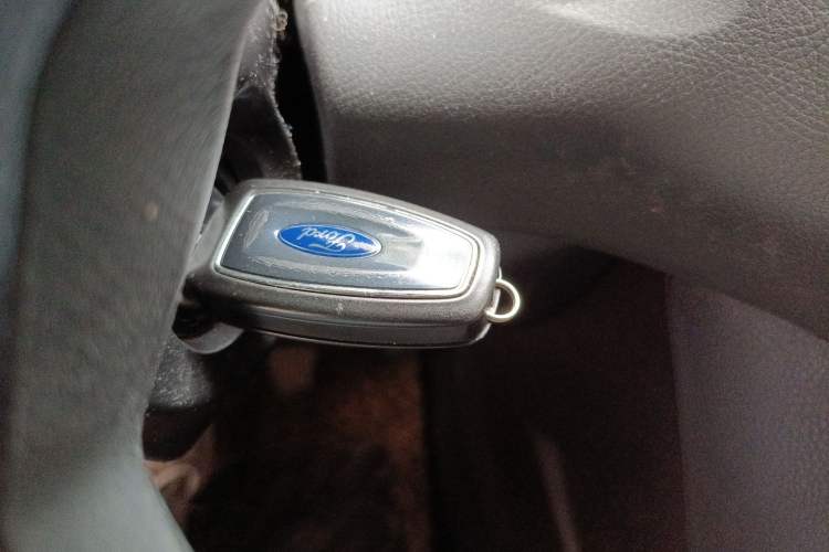 Used Ford Focus 2012 Hatchback 1.6L Manual Comfort Model Vehicle Key