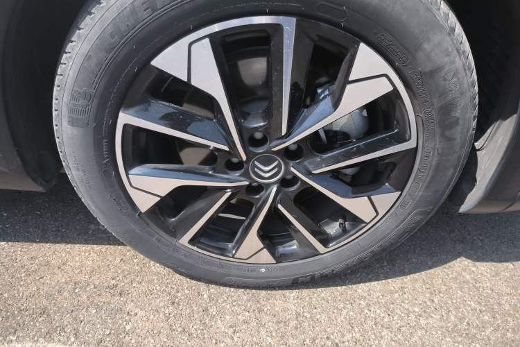 Used Citroen C5 X 2023 1.6T Extraordinary Power Right Front Wheel Hub