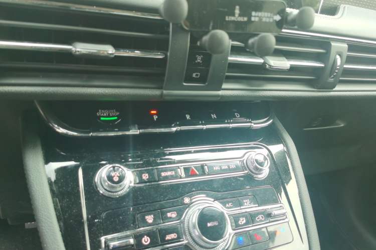 Used Lincoln Corsair 2022 2.0T Two-Wheel Drive Deluxe Edition