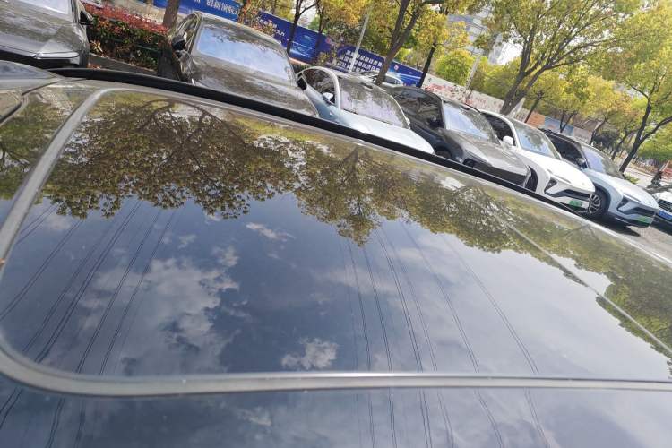 Used Nio ES6 2024 75 kWh Roof