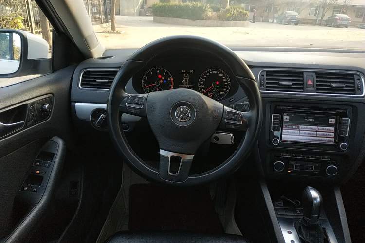 Used Volkswagen Sagitar 2014 1.4TSI BlueMotion Edition
