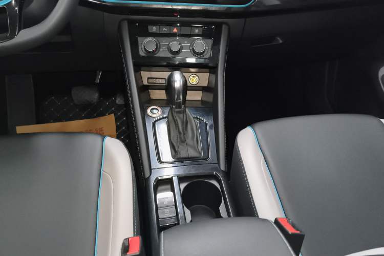 Used Jetta VS5 2022 280TSI Automatic Enjoyment Model
