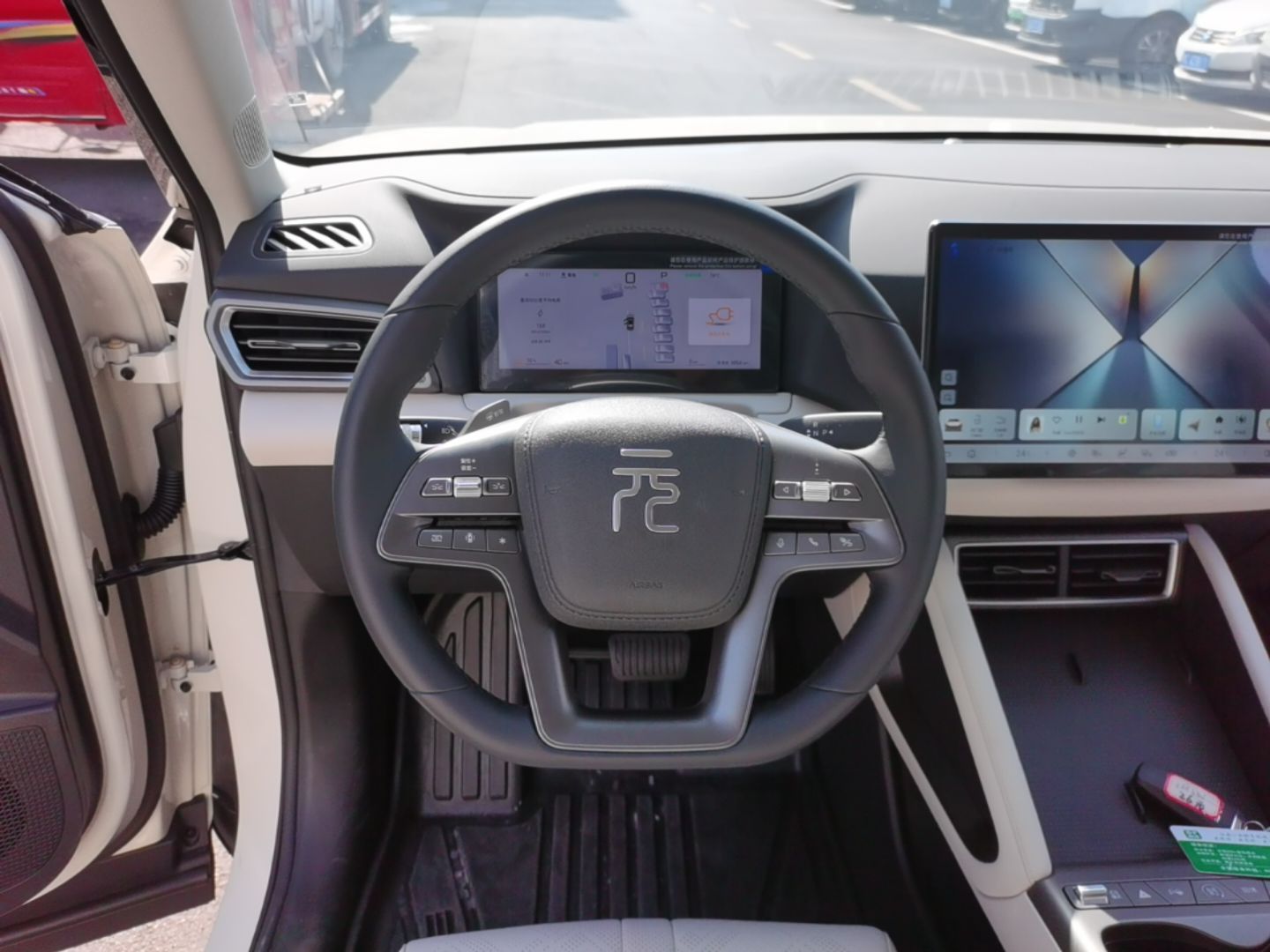 BYD Yuan UP 2025 Intelligent Driving Version 401 KM Dynamic Edition — снимка 13