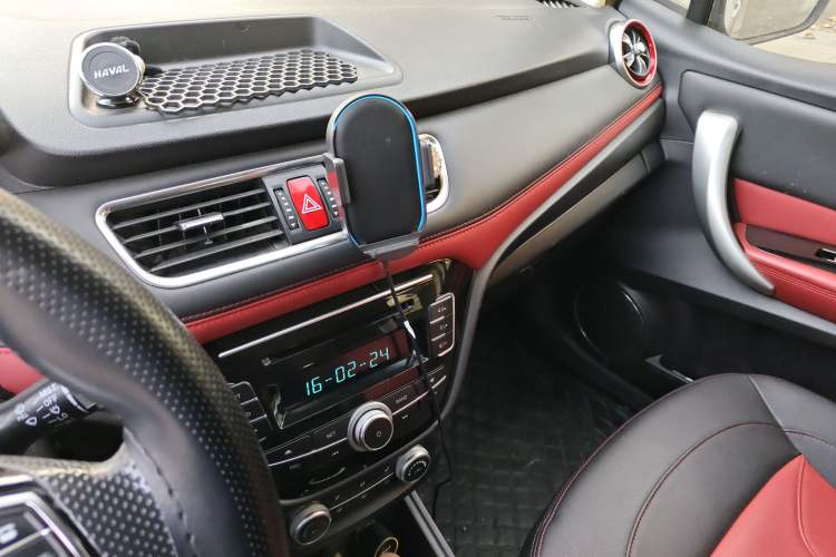 Used Haval H1 2016 Revised Version Blue Badge 1.5L AMT Standard Edition