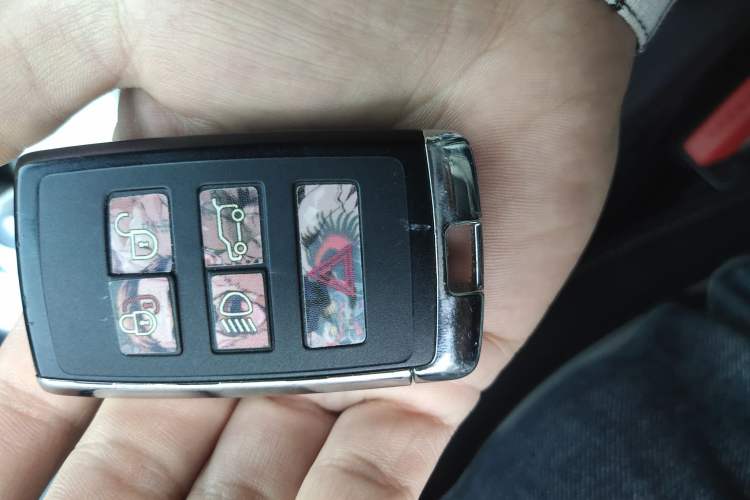 Used Land Rover Discovery Sport 2022 249 PS R-Dynamic HSE Luxury Custom Edition 7 Seats Vehicle Key