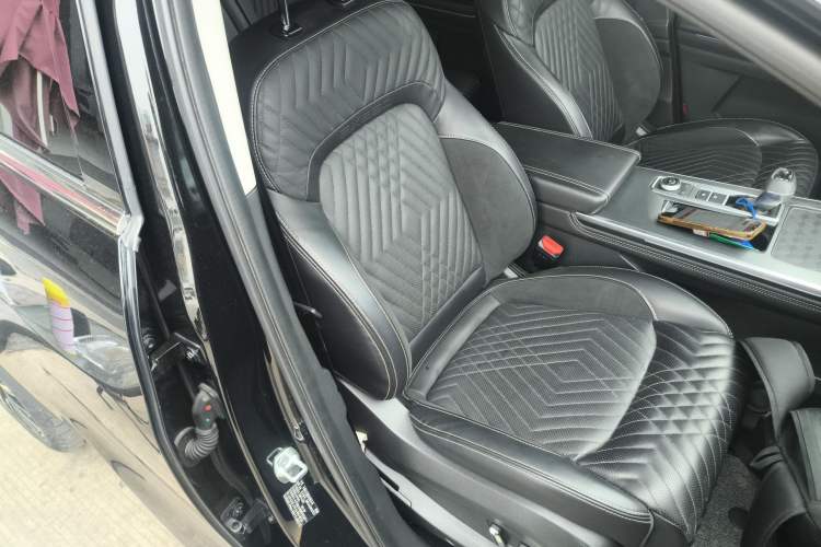 Used EXEED Lingyun 2023 400T Four-Wheel Drive Star Prestige Edition
