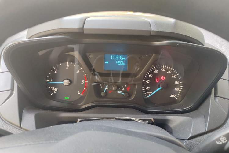 Used Ford Transit 2019 2.0T Diesel Multi-Purpose Commercial Vehicle Mid-Drive Mid-Roof 6-Seater China VI Standard