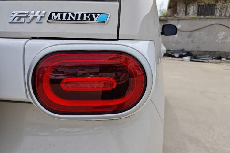 Used Wuling Hongguang MINIEV 2024 3rd Generation 215km Youth Edition Exterior 3