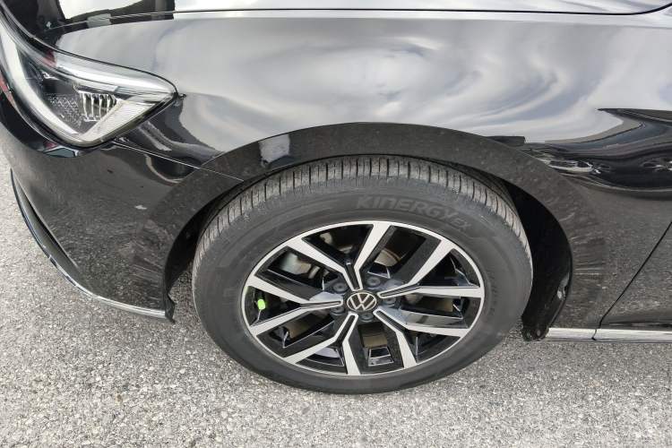 Used Volkswagen Magotan 2020 330TSI DSG Leading Model Exterior 4