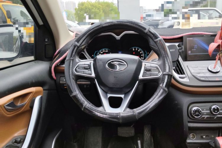 Used Soueast DX7 2015 1.5T Automatic Prestige Model Steering Wheel