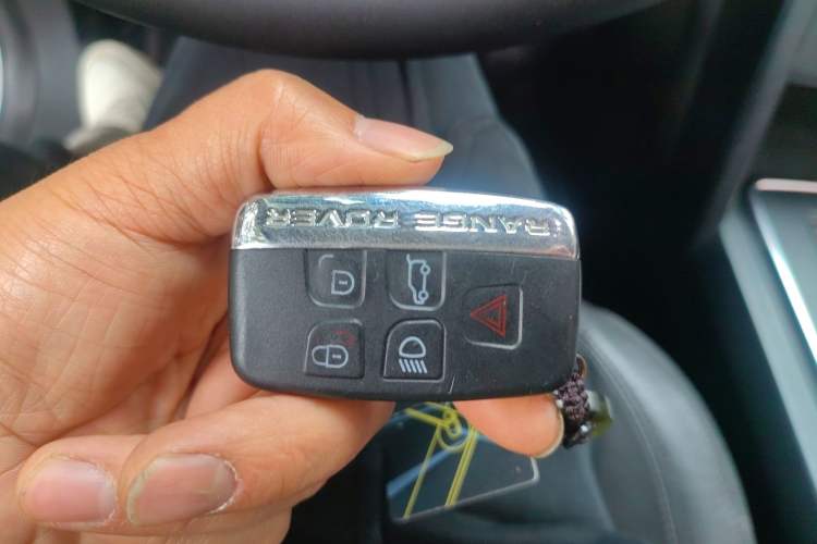 Used Land Rover Discovery Sport 2017 2.0T PURE