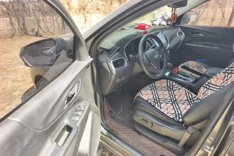 Used Chevrolet Equinox 2018 535T Automatic YuJie Edition