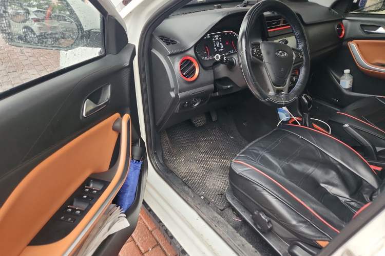 Used Chery Tiggo 3X 2017 1.5L Automatic Fashion Edition Driver Seat