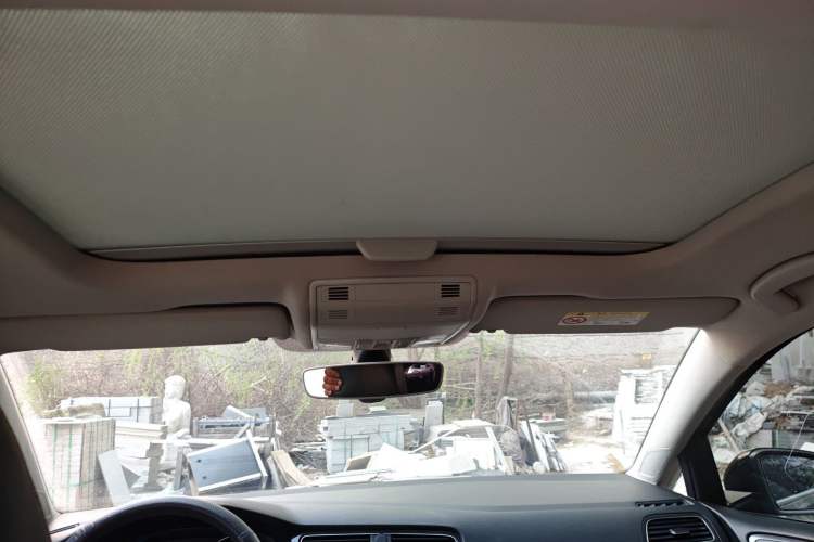 Used Volkswagen Golf 2017 230TSI Automatic Luxury Million-Vehicle Commemorative Edition Headliner