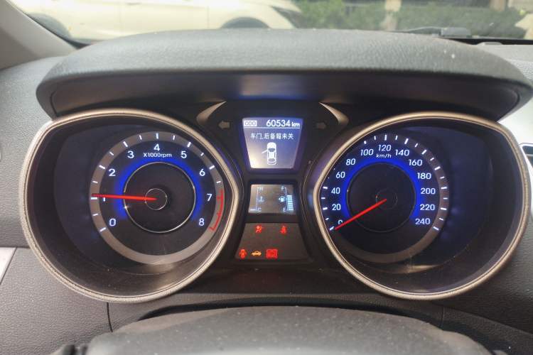 Used Hyundai Elantra (5th Generation / Langdong) 2015 1.6L Manual Leading Model Instrument Cluster