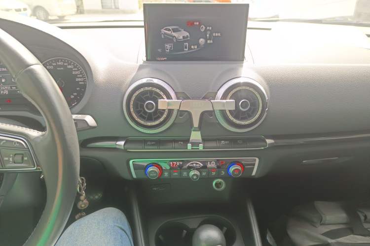 Used Audi A3 2019 Limousine 35 TFSI Fashion Edition China V standard
