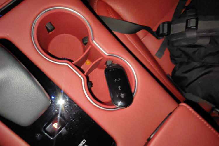 Used Hima AITO M5 2024 Extended-Range Max Rear-Wheel Drive Advanced Intelligent Driving Version