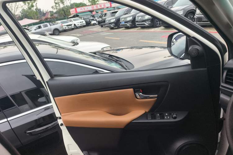 Used Toyota Fortuner 2016 2.7L Middle East Version