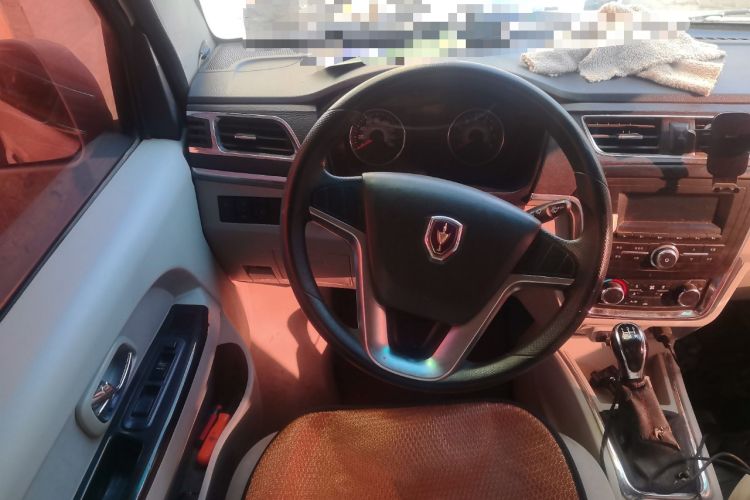 Used Jinbei New Hiace X30L 2018 1.5L Box Truck Wealth Edition DLCG14 Steering Wheel