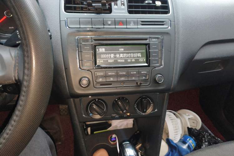 Used Volkswagen Polo 2014 1.6L Automatic Comfort Edition
