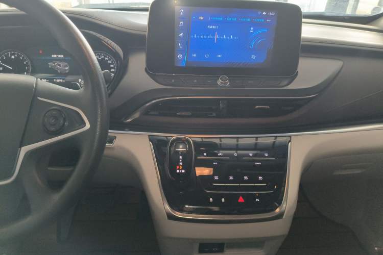 Used Buick GL8 2021 Land Cruiser Executive Class 652T Comfort Model
