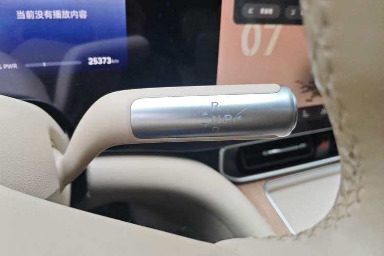 Used Hima AITO M9 2024 All-Electric Ultra Version 100 kWh 6-Seater Model Gear Lever