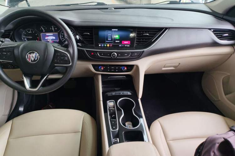 Used Buick Regal 2021 552T Elite Edition Audio And AC Panel