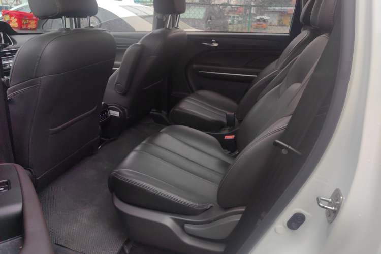 Used GAC Trumpchi M6 2019 270T Automatic Luxury Edition (7-seater) China V Standard Left Rear Seat