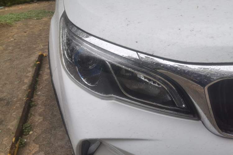 Used Geely Auto Vision X3 2021 PRO 1.5L Manual Elite Model Right Front Headlight