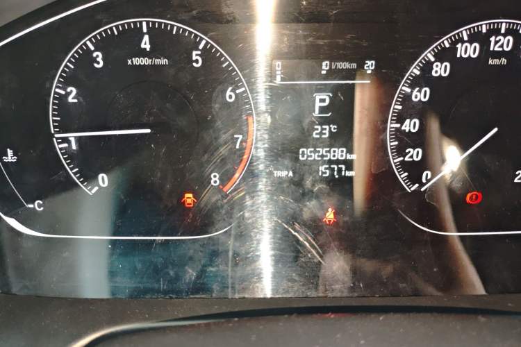 Used Honda Accord 2018 260TURBO Elite Edition China VI Odometer Close Up