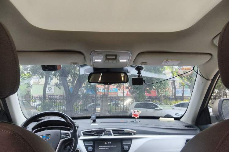 Used Geely Auto Emgrand X7 Sport 2016 1.8TD Automatic ZhiZun Version
