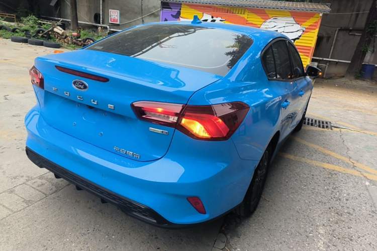 Used Ford Focus 2022 Sedan EcoBoost 180 Automatic Performance Edition