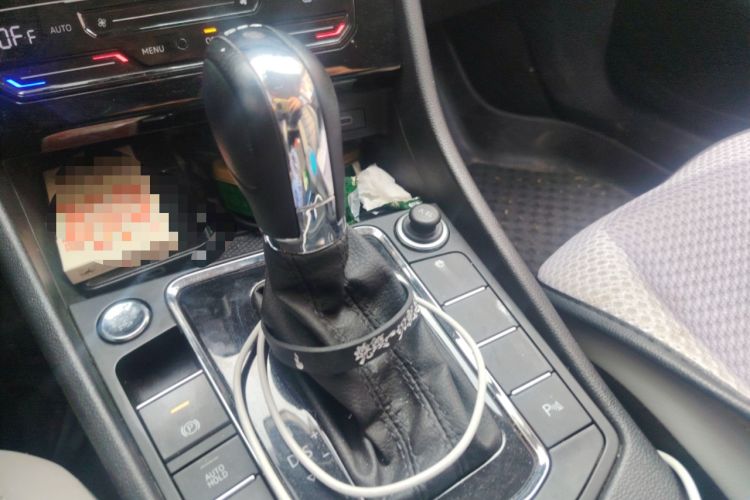 Used Volkswagen Bora 2023 280TSI DSG Prestige Edition Gear Lever