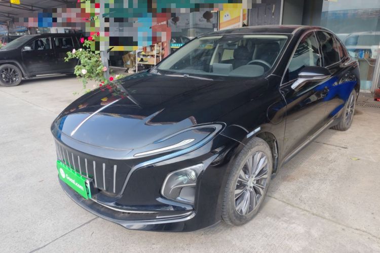 Used Hongqi E-QM5 2022 431 km Charge & Enjoy Edition