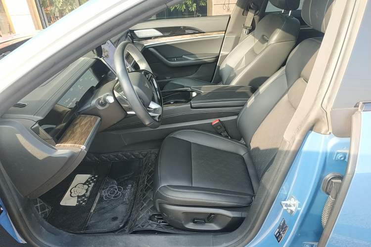 Used NETA S 2023 All-Electric 520 km Range Rear-Drive Version
