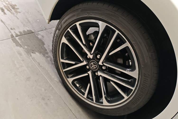 Used Toyota Camry 2024 Dual-Motor 2.0 HG Premium Edition