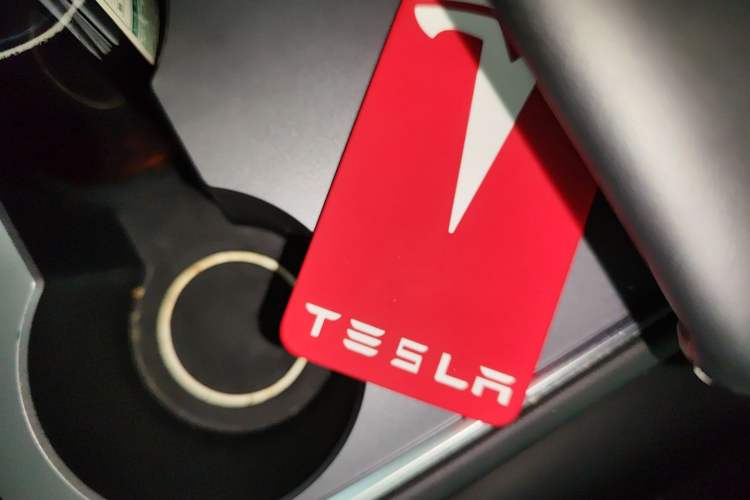 Used Tesla Model Y 2022 Long-Range All-Wheel-Drive Version
