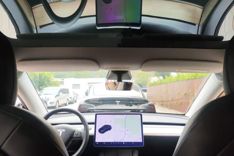 Used Tesla Model Y 2021 Long-Range All-Wheel-Drive Version 3D7 Headliner