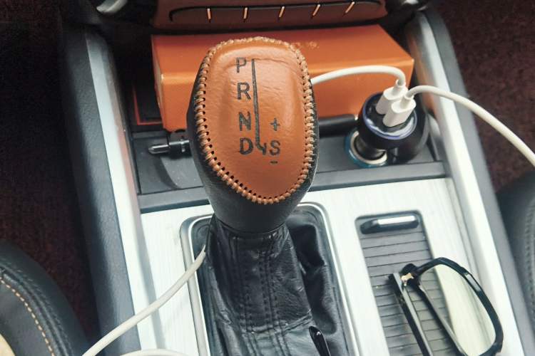 Used Geely Auto Vision X6 2016 1.3T CVT Flagship Model Gear Lever