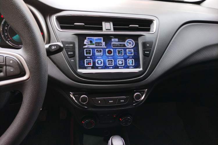 Used Chevrolet Lova RV 2016 1.5L Automatic Smart Drive Edition Audio And AC Panel