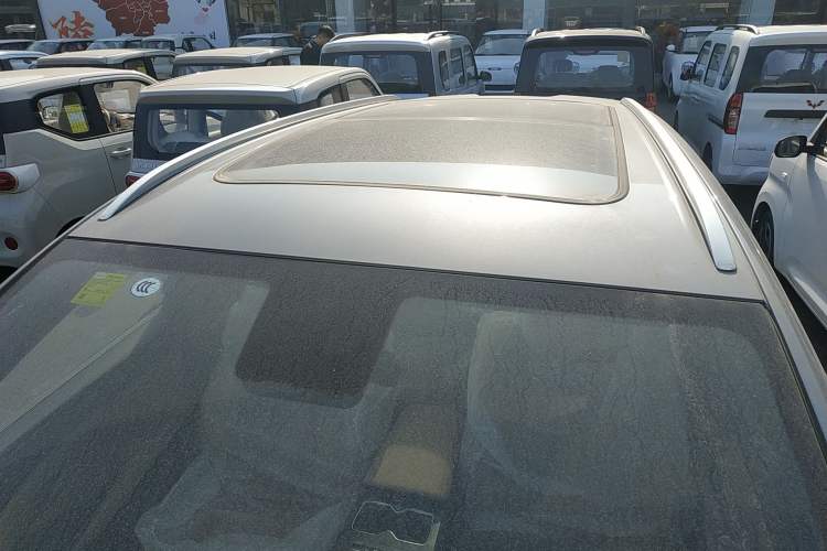 Used BYD Song L DM-i 2024 112 km Leading Edition
