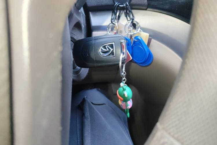 Used Baojun 730 2014 1.5L manual standard trim 7 seats