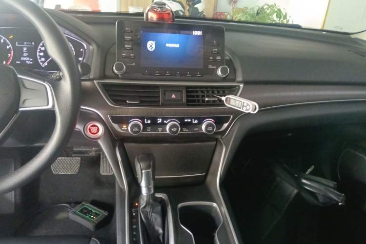 Used Honda Accord 2018 230TURBO Comfort Edition China VI Emission Standard Audio And AC Panel