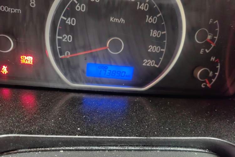 Used Hyundai Celesta 2011 1.6L Manual Comfort Edition