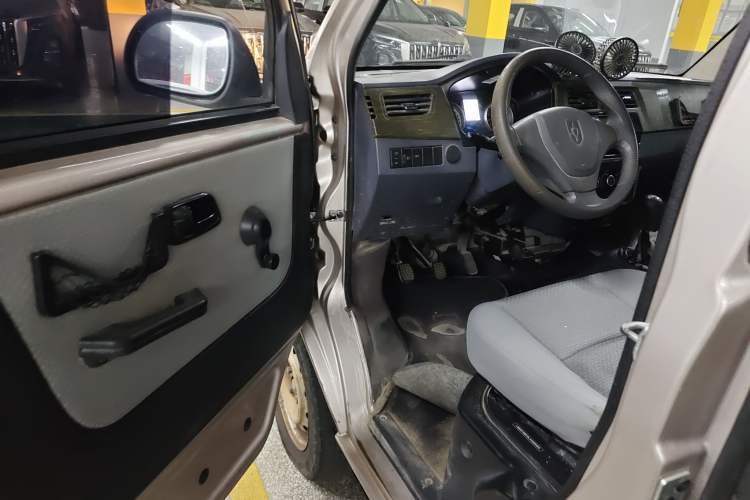 Used Jinbei Hiace X30 2019 1.5L Standard Version China VI SWC15M Driver Seat