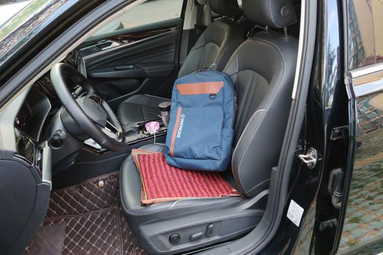 Used Volkswagen Passat 2023 Revised 330TSI Elite Edition Left Front Seat