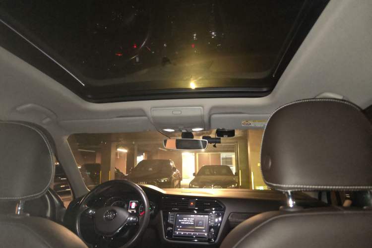 Used Volkswagen Tiguan L 2017 330TSI Automatic Two-Wheel Drive Flagship Edition