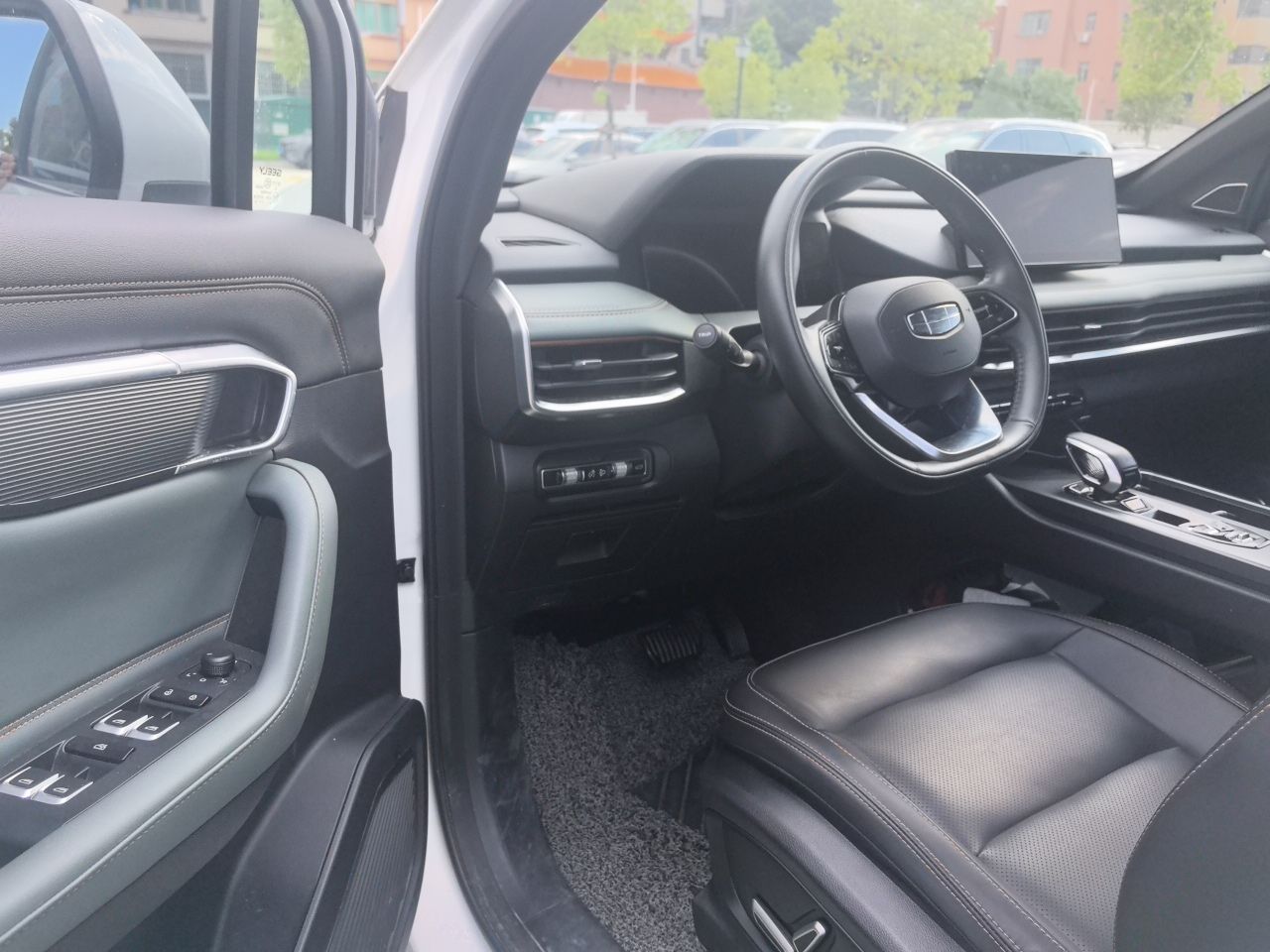 Geely Auto Haoyue L 2023 2.0T DCT Prestige Edition — снимка 16