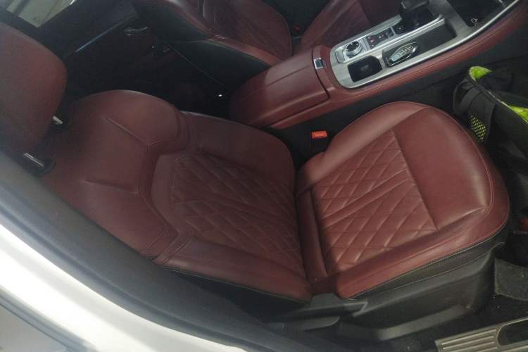 Used JETOUR X70 PLUS 2023 1.5T DCT Brave PLUS 5-Seater